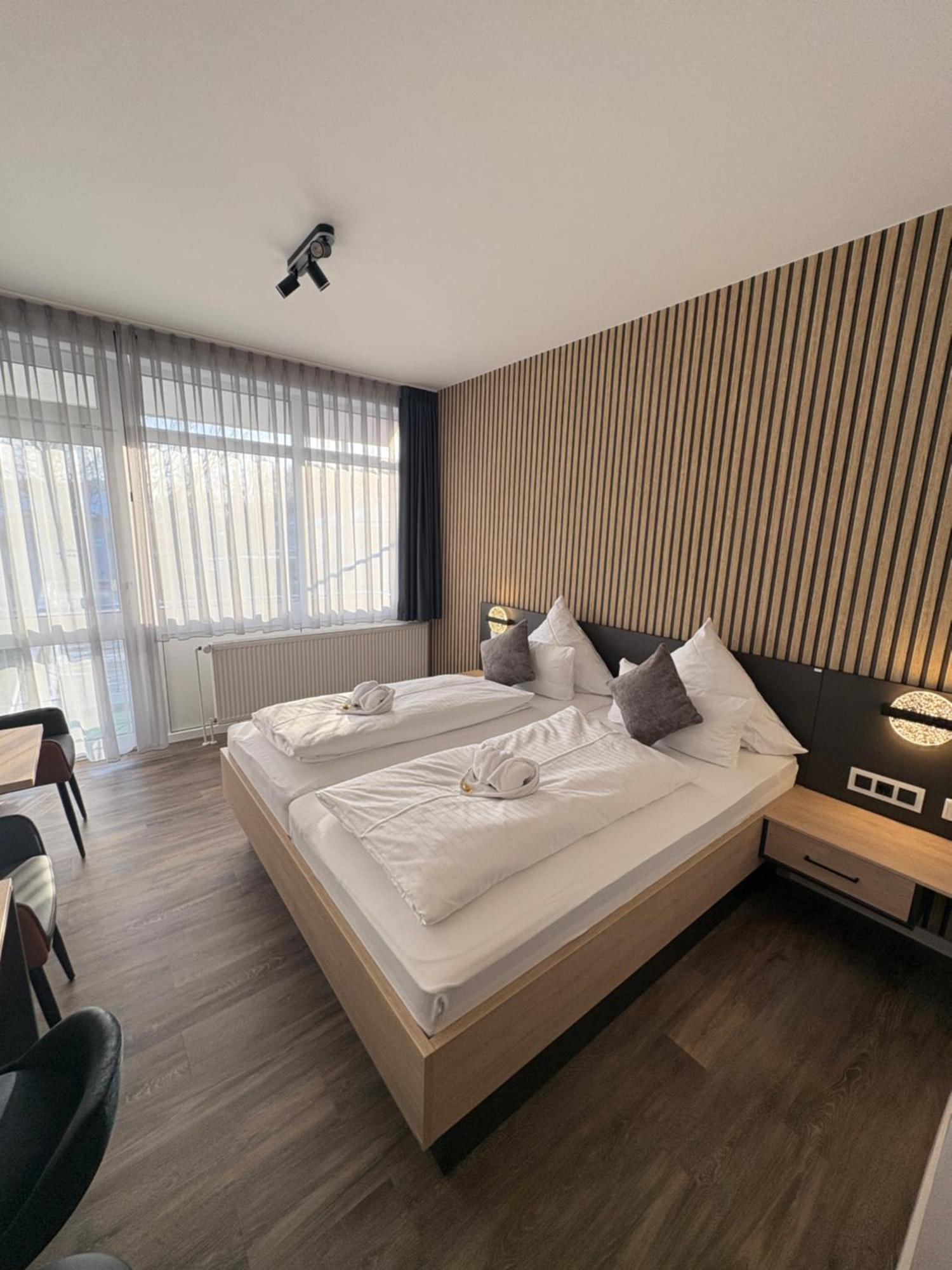 Hotel Zur Therme Westernkotten Екстериор снимка