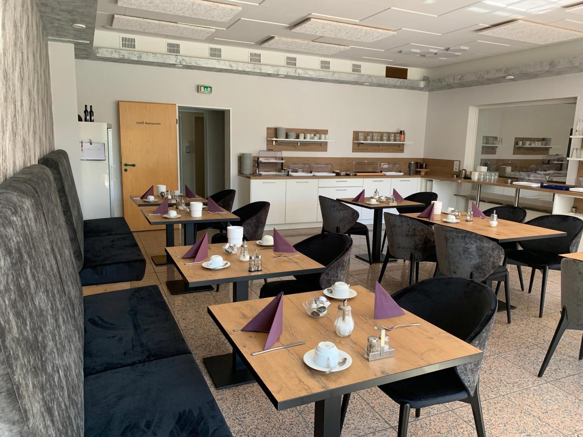 Hotel Zur Therme Westernkotten Екстериор снимка